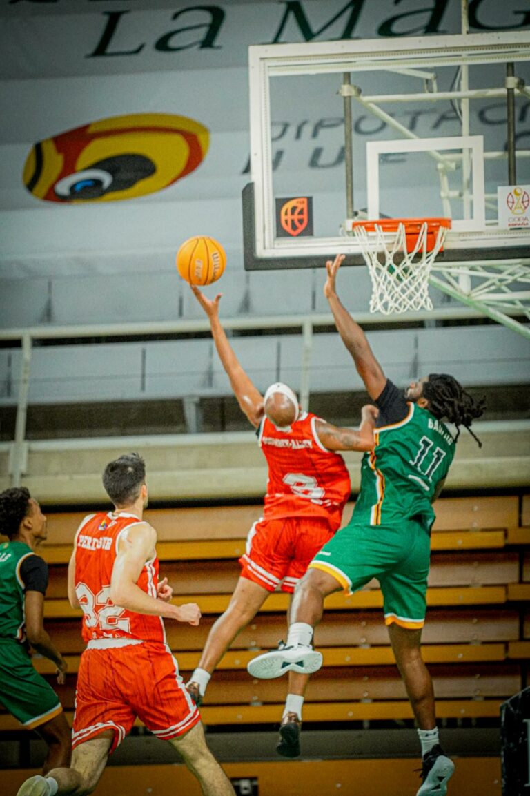 Lee más sobre el artículo <strong>LLEGÓ LA PRIMERA DERROTA EN LIGA PARA EL MADERAS SORLÍ BENICARLÓ</strong>