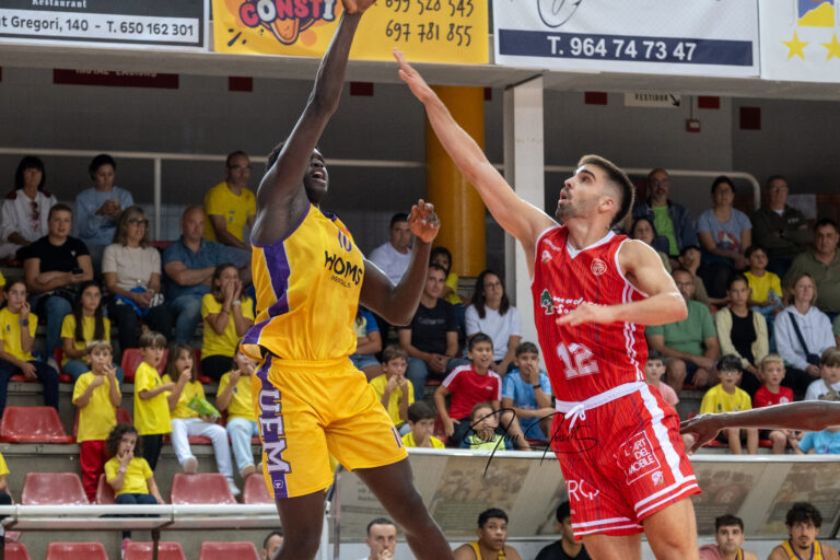 Lee más sobre el artículo <strong>MADERAS SORLÍ BENICARLÓ VS SANT ANTONI IBIZA: UN “CLÁSICO” DE LA SEGUNDA FEB</strong>