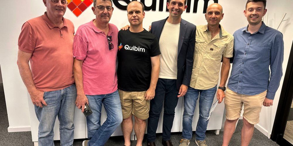 UNA REPRESENTACIÓN DEL CLUB BASQUET BENICARLÓ VISITA QUIBIM